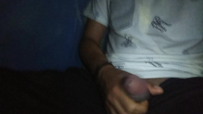 AlexAlejandro13: Lelaki Mempunyai Fantasi Dalam Fikirannya