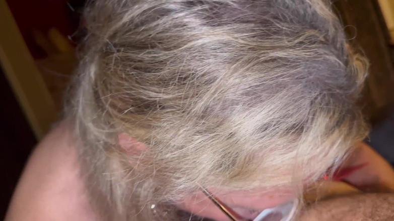 Bonewizzard69: Nympho Queen Wanted a Hard Christmas Fuck, Zabawka w dupie,...