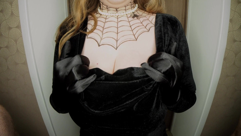 BustyVic: tetek Halloween