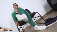 Foot Fetish HD: Magnificent Dark Haired Babe Daphne Posing Her Beautiful Feet and...