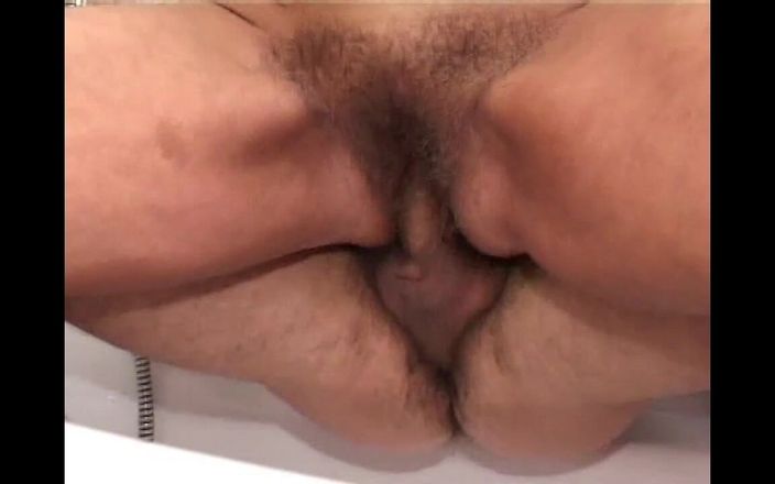 Absolute BDSM films - The original: Babcia z owłosioną cipką zerżnięta i wkurzona w usta przez...