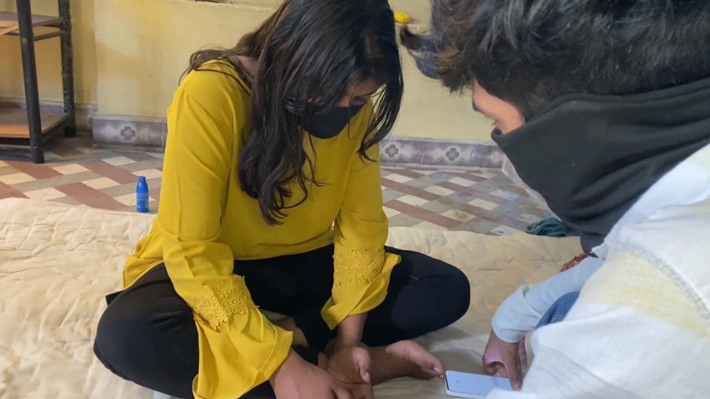 Indian Teen Girl's: Utomhussex styvbror och styvsyster utanför dörren romantik och sex mallu...