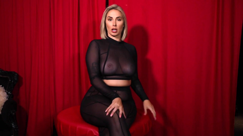 Paige Turnah: Big Ass Paige Is Loving Your Tips, While You Tip...