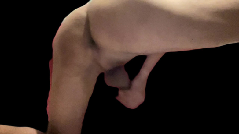 Naughty Cock: Masturbuje Se Zády.