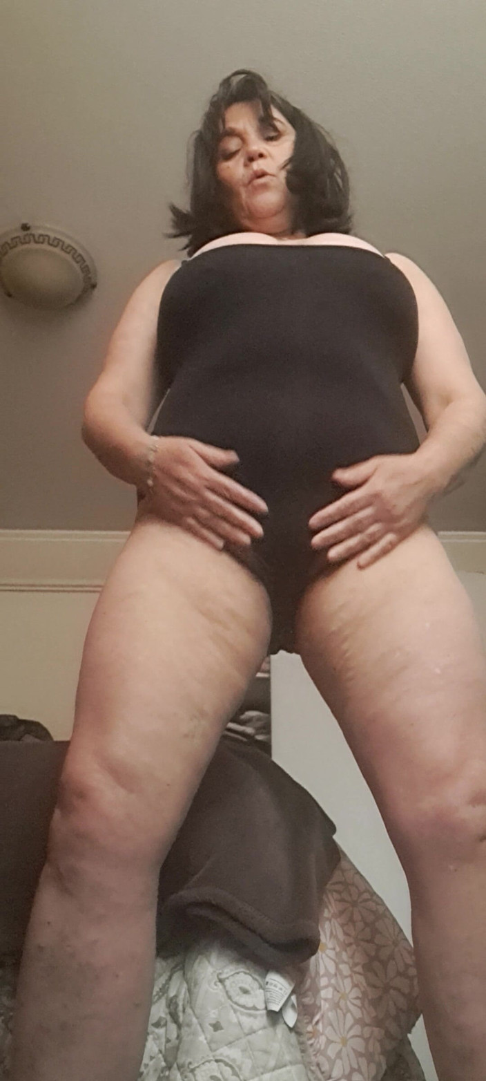 Mommy big hairy pussy: Sexuell rörelse
