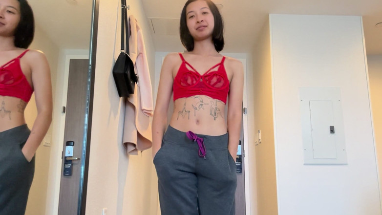 Felicity Azura: Vietnamese Barista Cums
