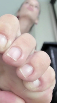 Dusty Toes