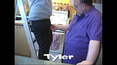 The Great Canadian Male: 泰勒需要一手