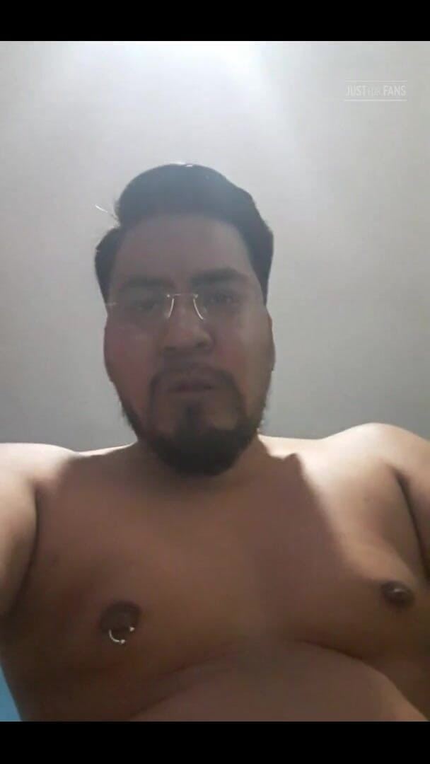 COYOTEROCCO: Lonely Man Wanting a Big Cock