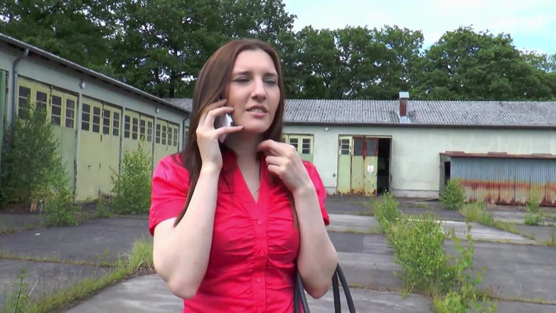 Deutschland porn: Huge deep penetration outdoor!
