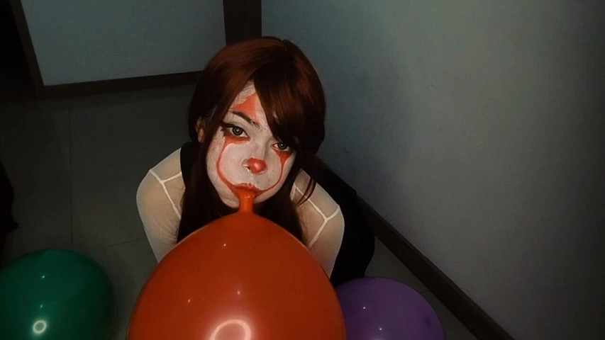 Ballons and Nightmares.you'll Float Too (Cindy Luna Petite) Ballons and Nightmares.you'll Float Too (Cindy Luna Petite)