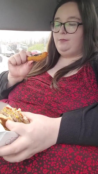 SSBBWLadyBrads: More stuffing for the loving
