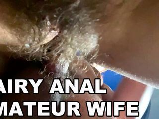 Anal stepmom Mary Di: Волосатая анальная жена в любительском видео. Трах волосатого очка. Громкие стоны.