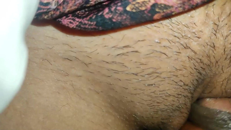 StreetPalyBoy: Rajasthani neha amcık dölünde süt ve su