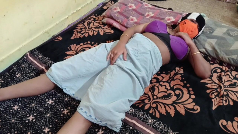 Mami4711: Süper büyük punda koothiyela eller döl içinde