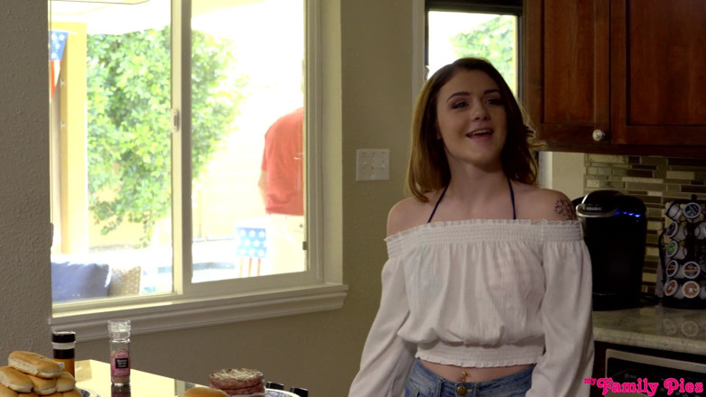 My family pies: A patra din iulie Futai în familie - S3: e3