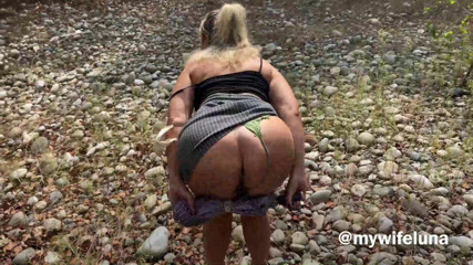 My Wife Luna: Luna Green chodne laayak mammi ki gand chudaee aur uske...
