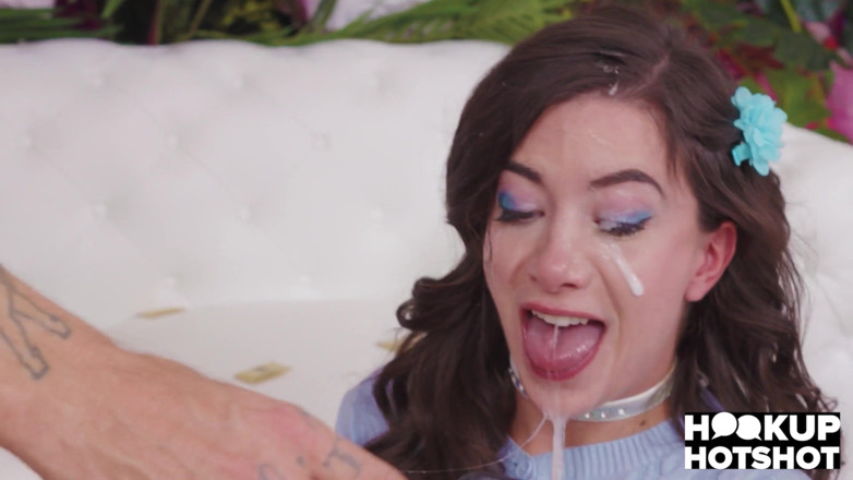 Hookup Hotshot: Ansiosa cadela Natalie Brooks pede Bryan Gozzling para sexo oral!