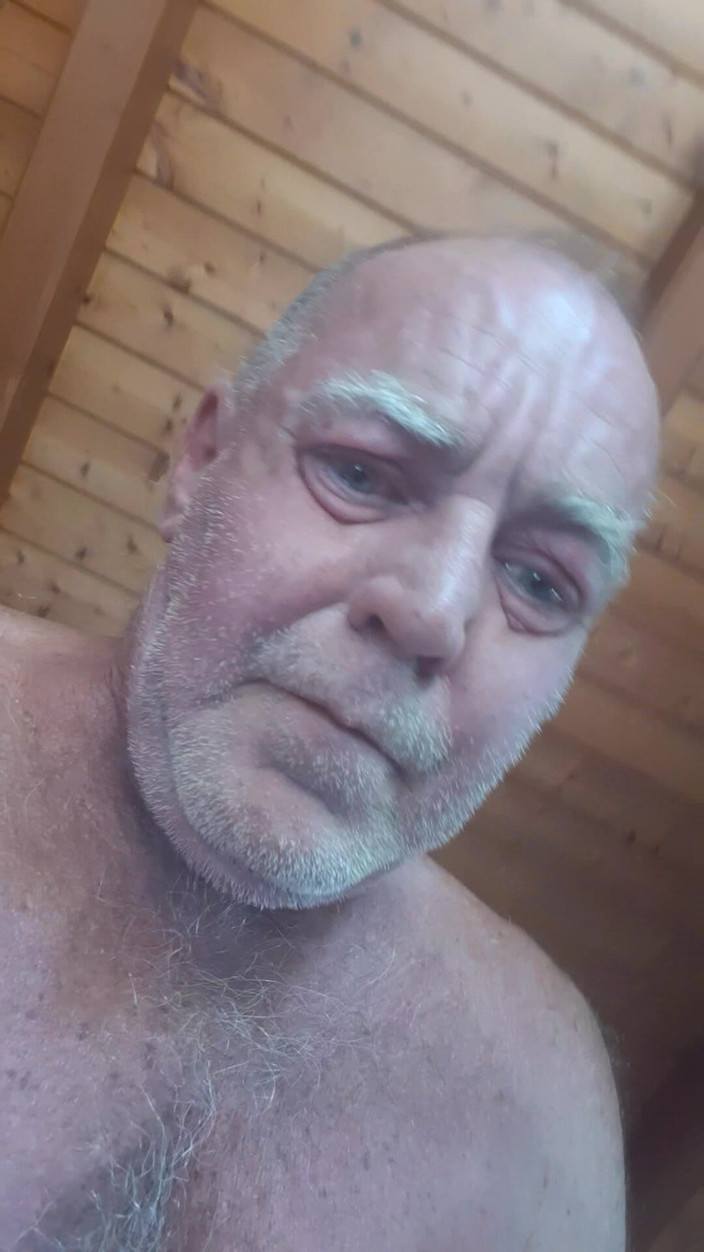 Who fucks my permanently horny anal cunt: Scopa la mia figa anale arrapata