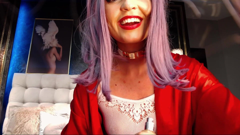 Kiras Secrets: Sissy make-up training, part 1