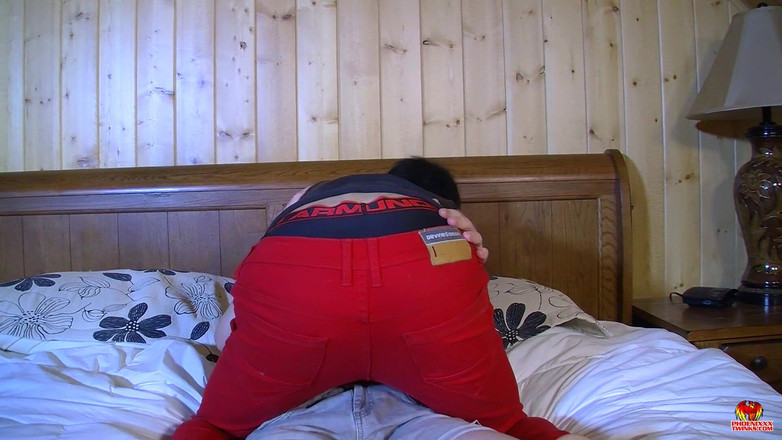 Phoenixxx: Sigillato con un bacio appiccicoso