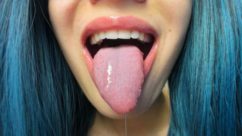 Rarible Diamond: 舌からよだれが垂れる