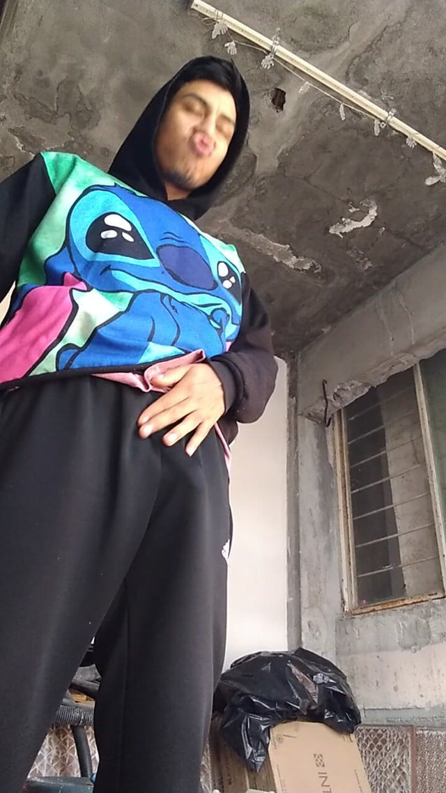 I Show It to You in Pants Going Down (Alex Alejandro)