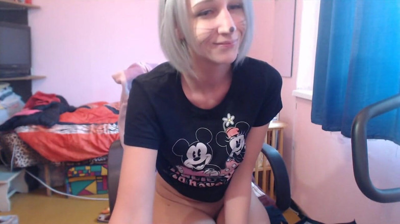 Cuteblonde666: Piruleta en mi lindo coño