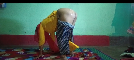 Prem Kumar singh: Desi Bhabhi Pussy Fuck in Village Housewife Cupal Sex Video