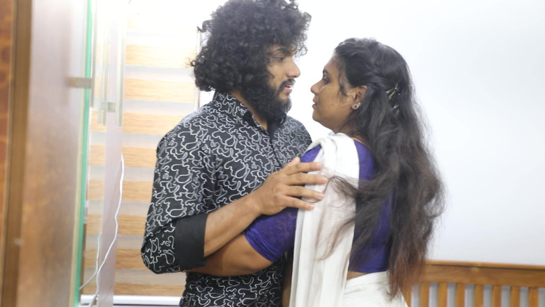 Vaigavarun45: Just Before Marriage Bride Cheating Groom and Enjoying Hot Sex...