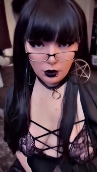Self Degrading Goth GF Gets 4 Loads