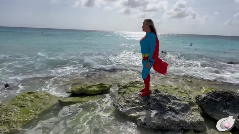 Mistress Pink Pearl: Supergirl encontra o polvo mais excitado em Bonaire