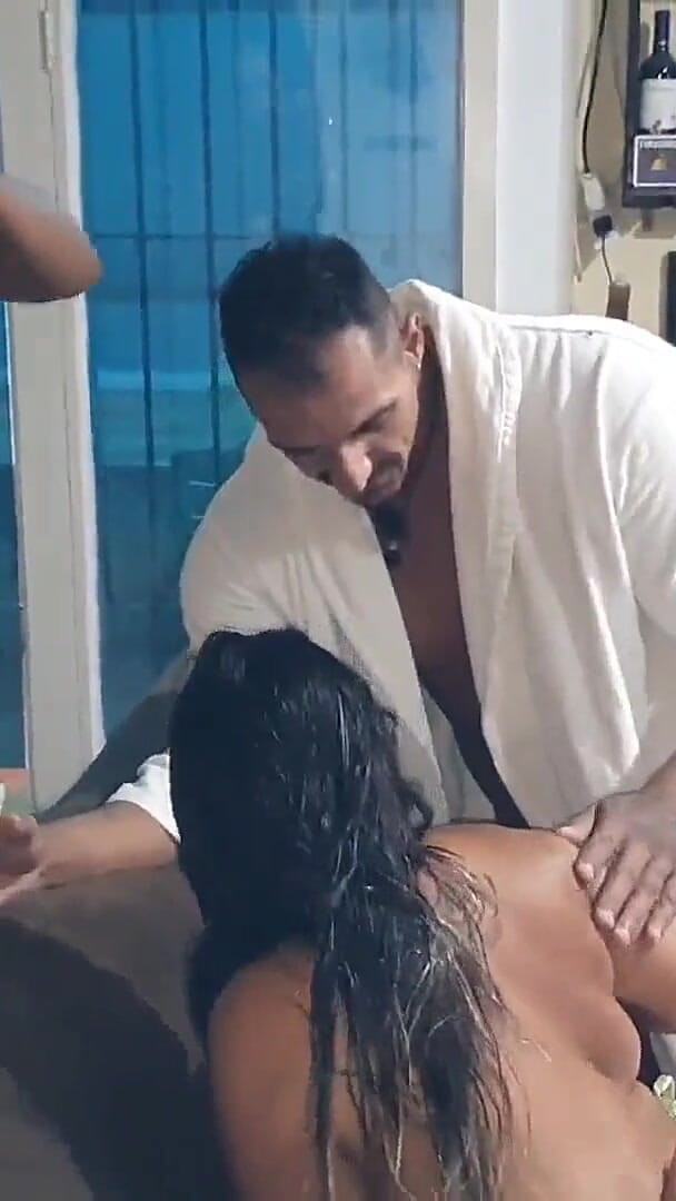 Paty Bumbum: Между другом, наполовину сводная сестра, муж и жена и проститутка