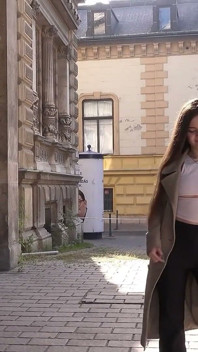 German scout - zierliches teen lizi vogue pickup für casting-sex