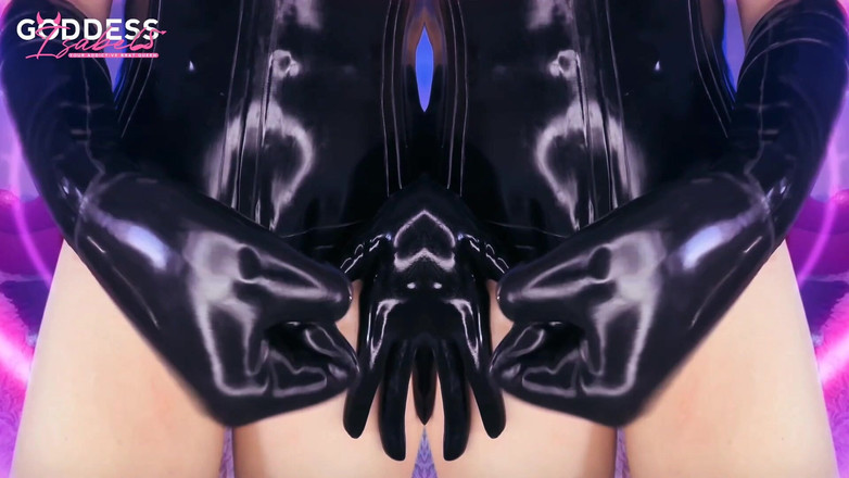 LDBMistress: 吸烟乳胶咒