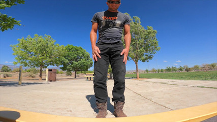 Lapetus: Punkové oblečení je znovu promočené na veřejnosti