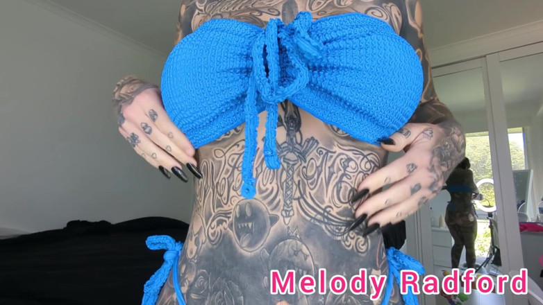Melody Radford: ลองชุดชั้นในสีชมพูและสีม่วงบน Haul Melody Radford Onlyfans
