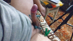 Guy big cock cum: Sexy gay masturbuje ptáka s kolíky na koulích a stříká