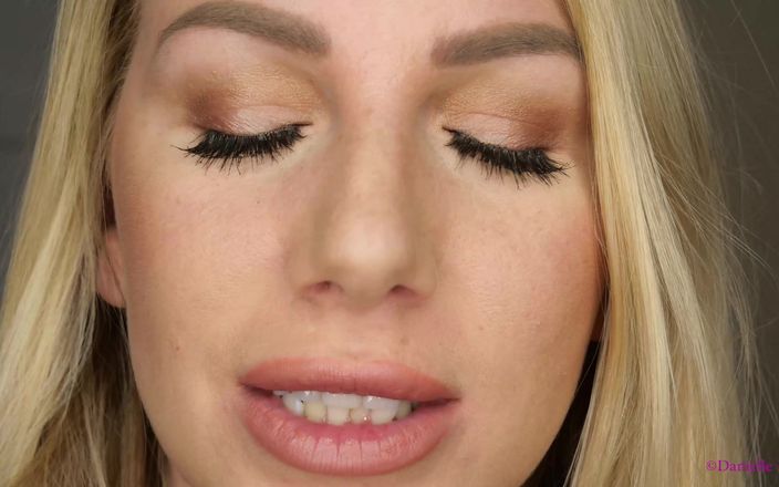 Danielle Maye: Beautiful Lips Custom
