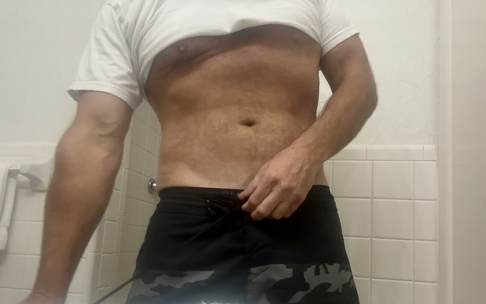 Rocket Man: Чувак-серфер снимает видео для его путешествующей подруги