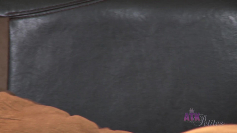 ATK Fans (Petites): Lesbe.