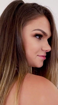 La formosa teen pawg athena faris secondo casting con creampie - pov