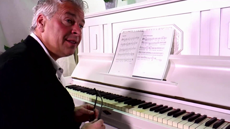 Deutschland porn: Pelajaran piano dengan kejutan panas!