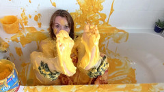 Lily kink: Nacho pvc apron wam với vòi hoa sen và làm...