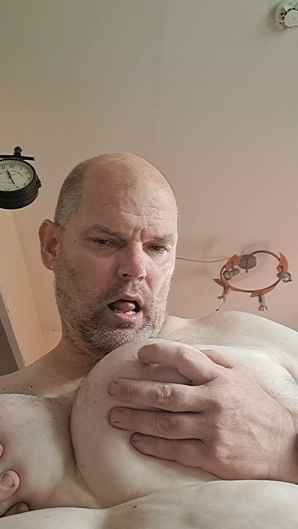 Fickspecht: Tits, Tits, Tits From the Slut