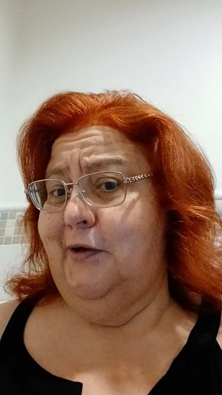 BBW nurse Vicki adventures with friends: Yeni saç stilime ve rengime bak