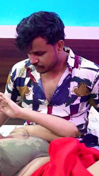 Malik Ne Naukarani Ke Chut Ka Pani Nikal Diya Desi Style Me in Hindi Audio
