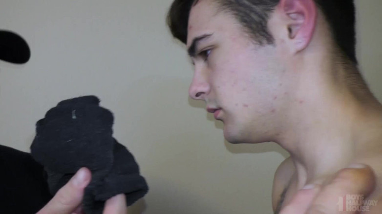 Boys half-way house: Tonårs översittare får vad som beror på