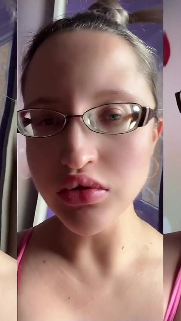 Asmr Chewing (FinDom Goaldigger) Asmr Chewing (FinDom Goaldigger)