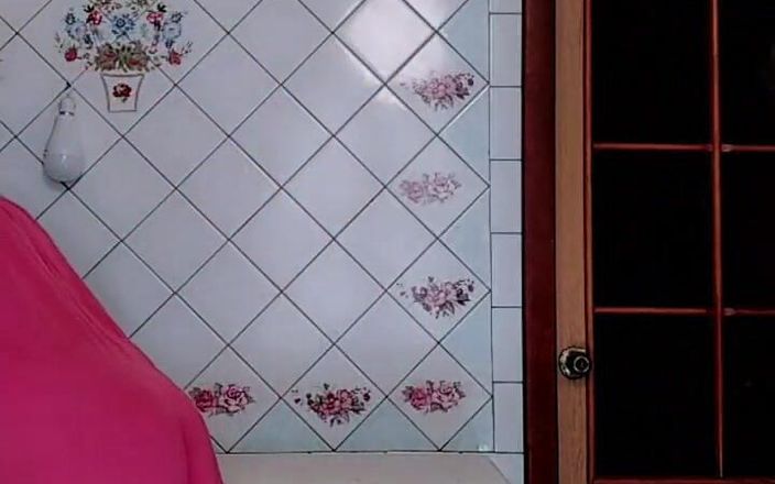 Lukerya: गर्मियां। रसोई घर में गर्मी।